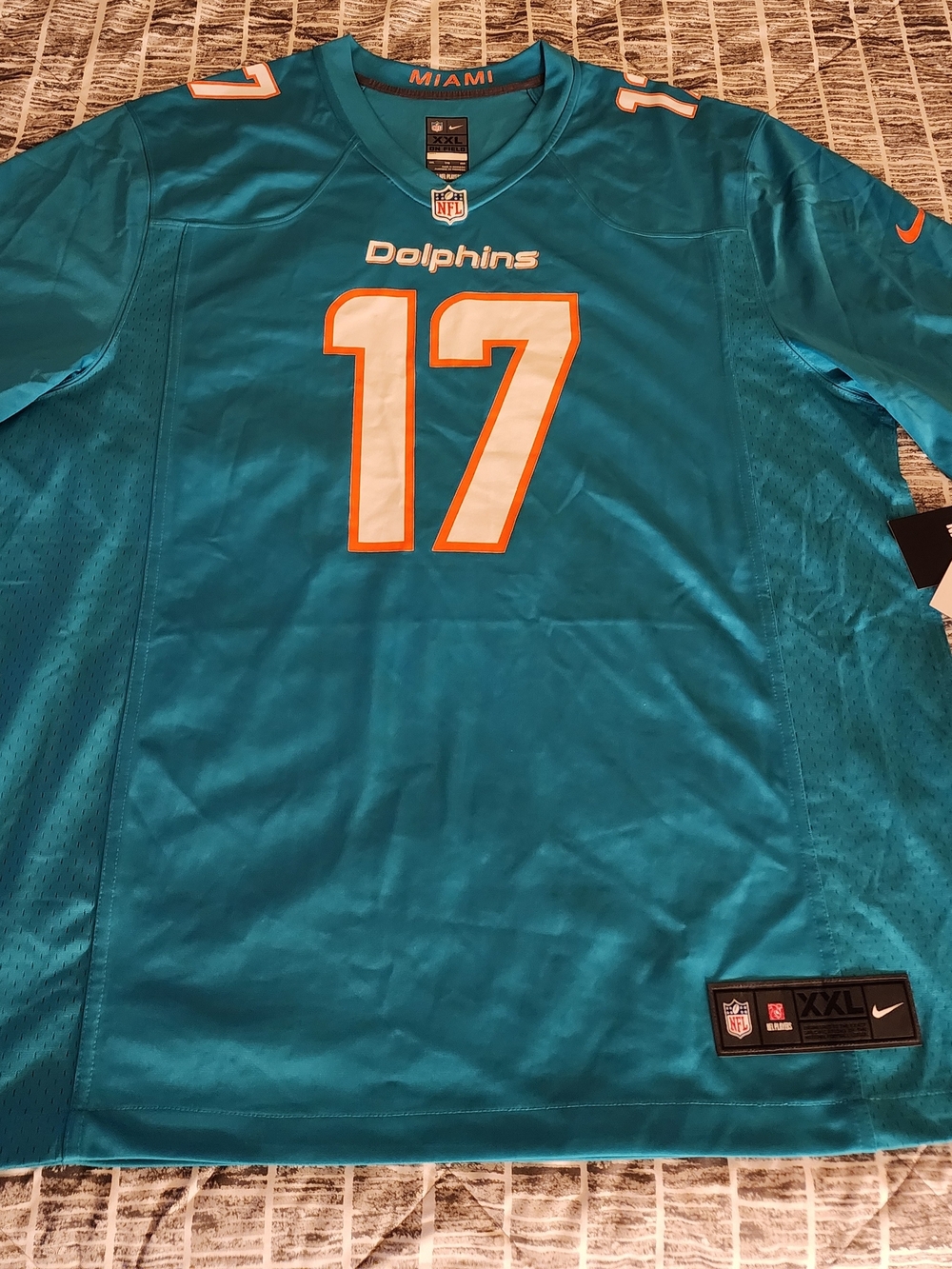 Nike Jaylen Waddle Miami Dolphins NFL Football Jersey Size XXL New With Tags.